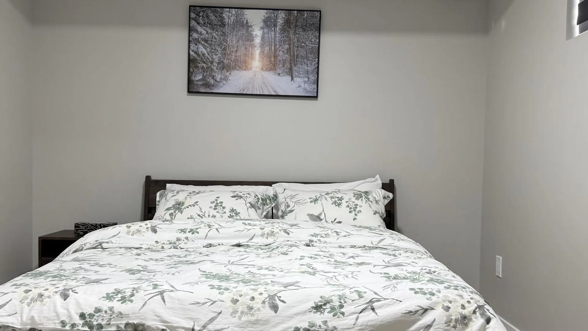 Homestay Evelyn'S Manor Apartment Winnipeg